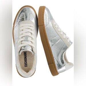 CUSHIONAIRE Silver Sneakers with White Laces